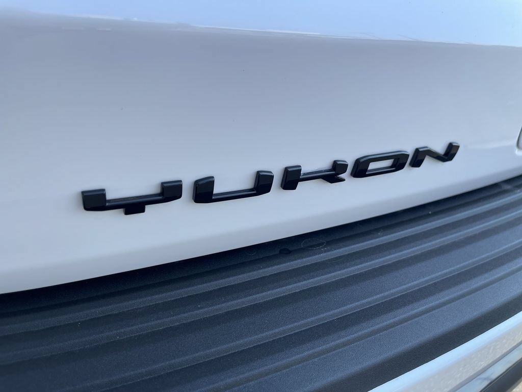 New 2026 GMC Yukon XL AT4 w/ AT4 Premium Plus Package AWD/4WD image 33