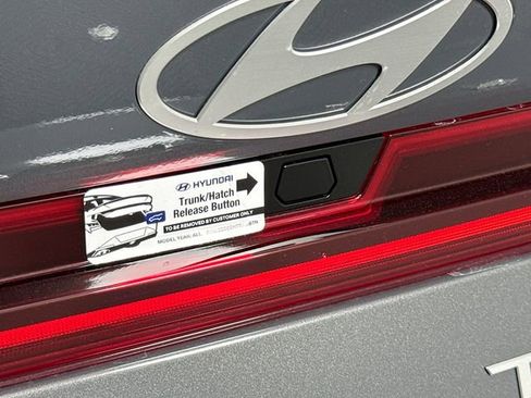 New 2026 Hyundai Elantra Limited FWD image 42