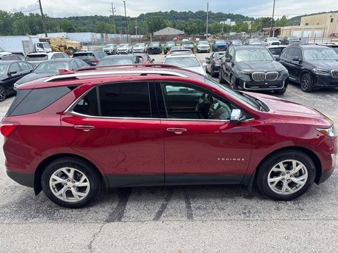 Used 2021 Chevrolet Equinox Premier FWD image 3