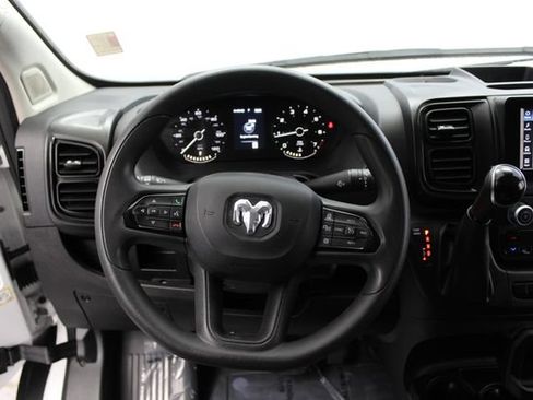 Used 2025 RAM ProMaster 2500 w/ Convenience Group FWD image 17