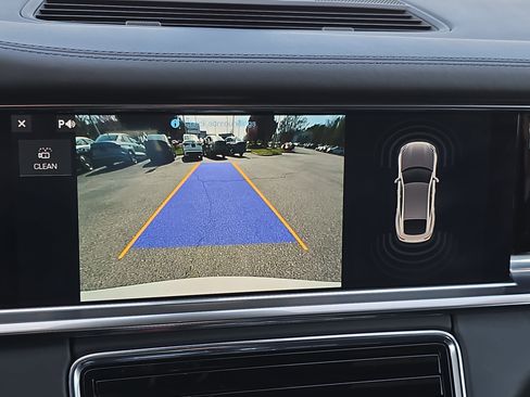 Used 2020 Porsche Panamera GTS image 25