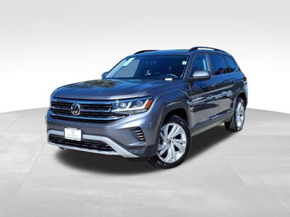 Used 2022 Volkswagen Atlas SE w/ Panoramic Sunroof Package