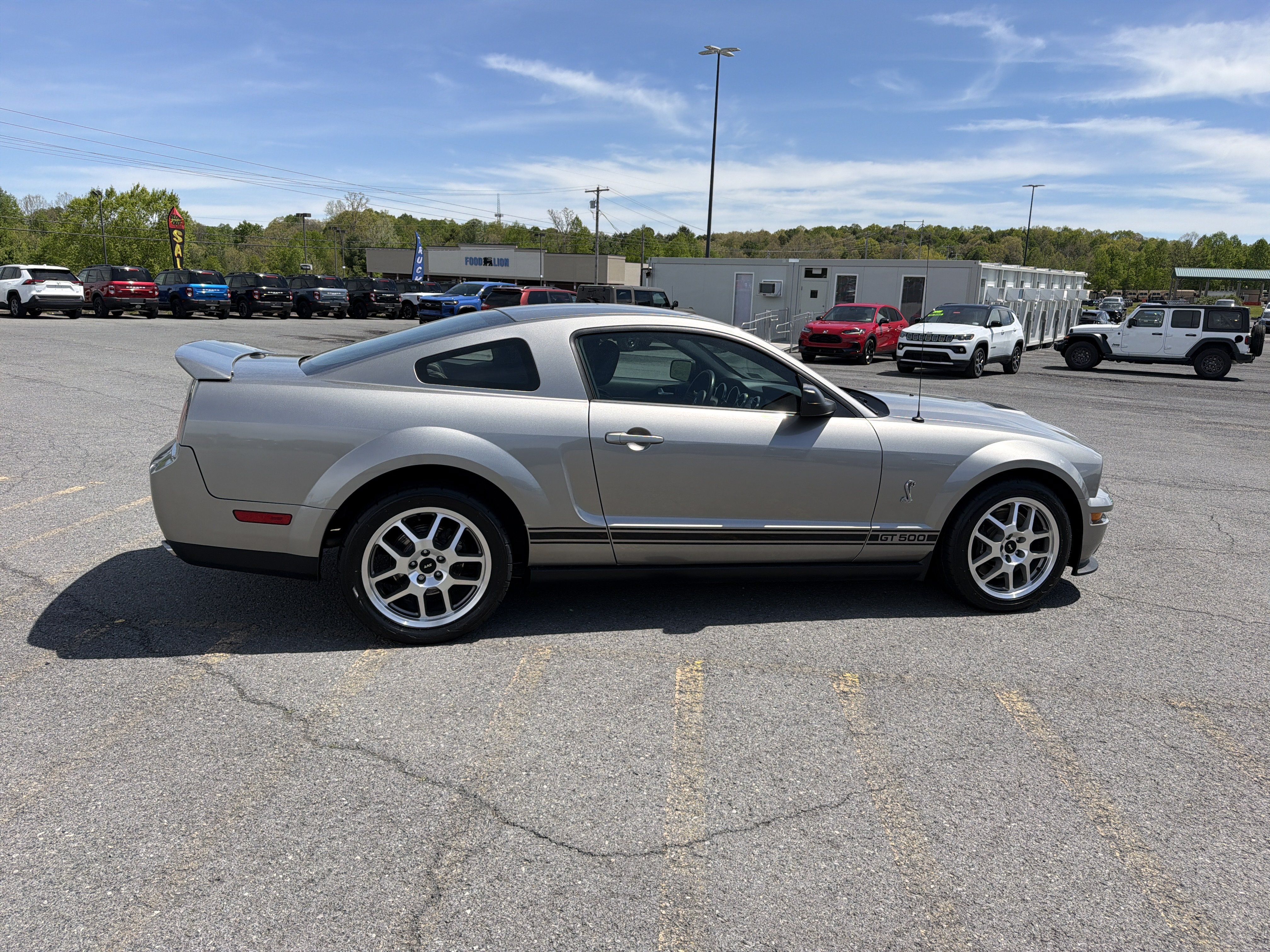 Used 2008 Ford Mustang Shelby GT500 RWD image 3
