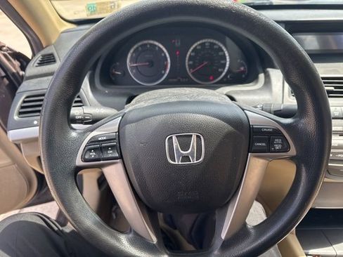 Used 2011 Honda Accord LX image 5