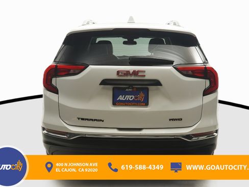 Used 2020 GMC Terrain SLT image 12