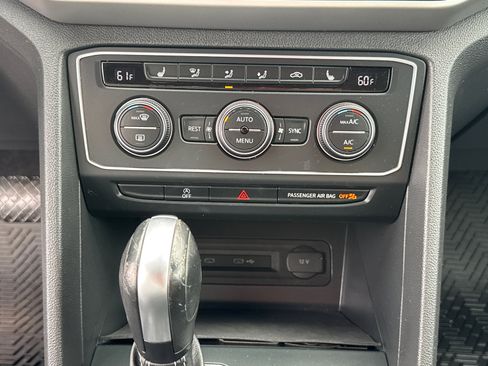 Used 2021 Volkswagen Atlas SE w/ Towing Package image 13