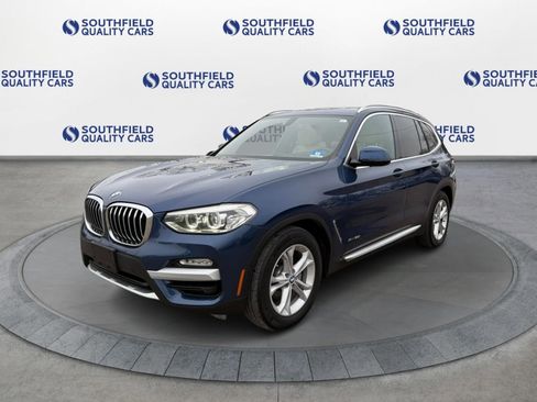 Used 2018 BMW X3 xDrive30i image 2