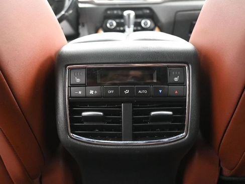 Used 2018 MAZDA CX-9 Signature AWD/4WD image 28