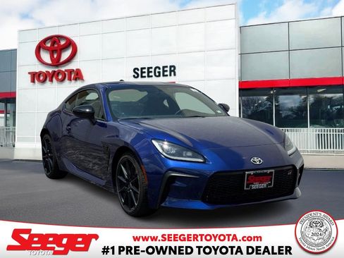Certified 2023 Toyota GR86 Premium image 1
