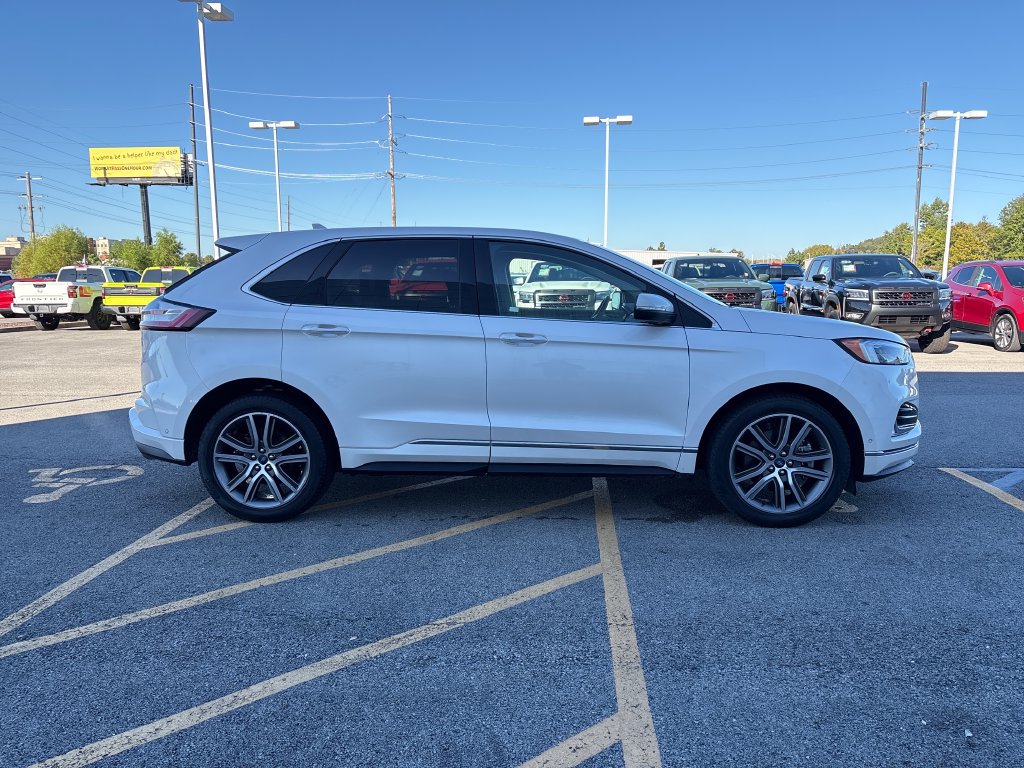 Used 2019 Ford Edge Titanium w/ Equipment Group 301A AWD/4WD image 6