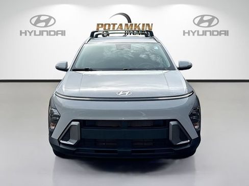 Certified 2025 Hyundai Kona SEL FWD image 2
