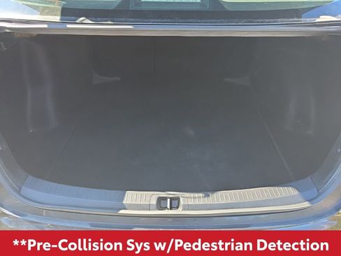 Used 2023 Toyota Corolla LE image 12