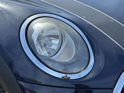 Used 2017 MINI Cooper S image 8