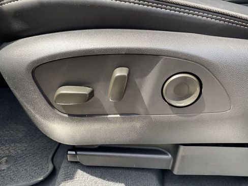 Used 2025 GMC Sierra EV Denali AWD/4WD image 14