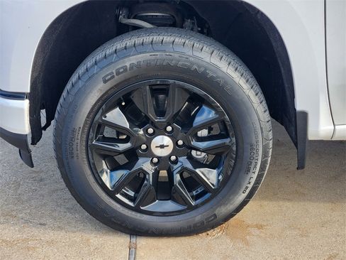 Used 2022 Chevrolet Silverado 1500 RST w/ Safety Package image 10