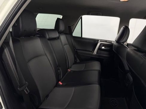 Used 2021 Toyota 4Runner SR5 Premium image 17