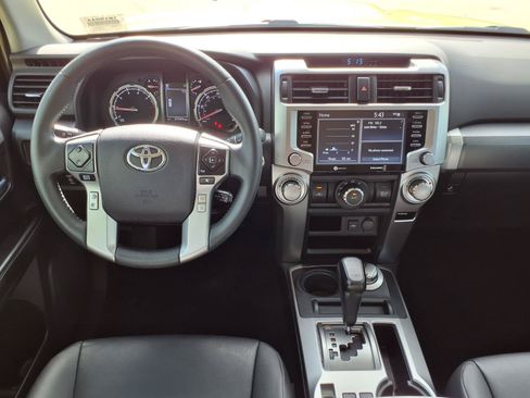 Used 2023 Toyota 4Runner TRD Sport AWD/4WD image 12