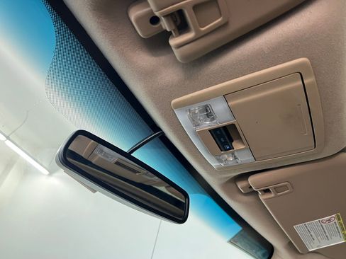 Used 2016 Ford F250 Lariat w/ Chrome Package image 17