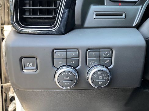 Used 2026 GMC Sierra 1500 AT4 AWD/4WD image 21