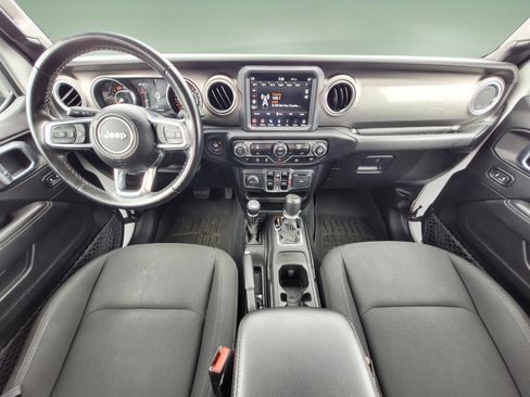 Used 2021 Jeep Wrangler Unlimited Sahara w/ Uconnect 4C Nav & Sound Group AWD/4WD image 11