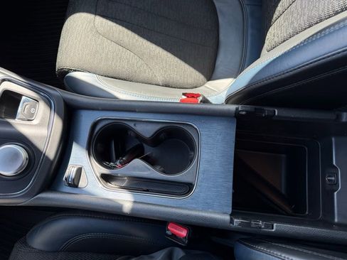 Used 2015 Chrysler 200 S w/ Comfort Group image 16