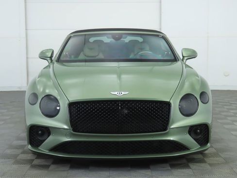 Used 2024 Bentley Continental GT image 10