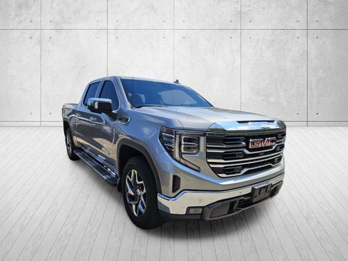 Used 2024 GMC Sierra 1500 SLT w/ SLT Premium Plus Package AWD/4WD image 2