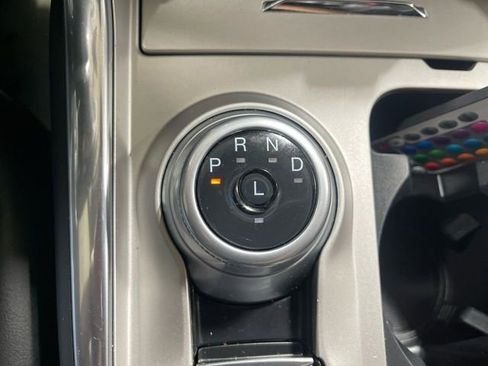 Used 2023 Ford Explorer XLT w/ Equipment Group 202A AWD/4WD image 19