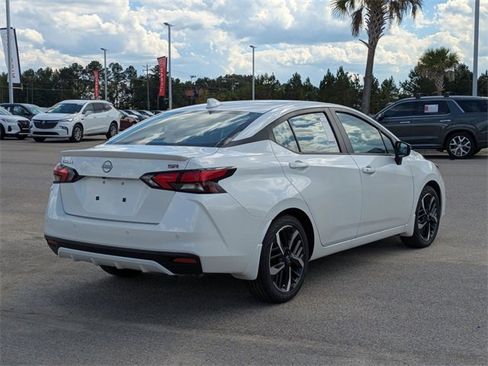 New 2025 Nissan Versa SR w/ Trunk Package image 3