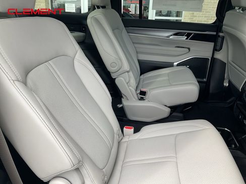 New 2025 Jeep Wagoneer Series II image 26