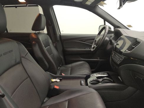 Used 2022 Honda Pilot Black Edition image 21