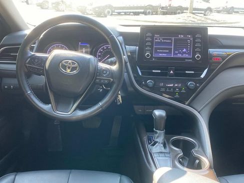 Used 2024 Toyota Camry SE FWD image 8