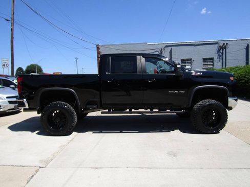 Used 2024 Chevrolet Silverado 2500 LT w/ Convenience Package AWD/4WD image 7