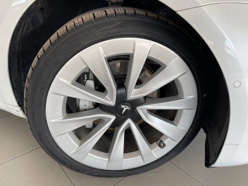 Used 2022 Tesla Model 3 image 9