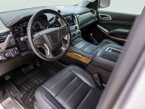 Used 2017 GMC Yukon Denali w/ Open Road Package AWD/4WD image 13