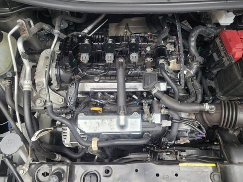 Used 2025 Nissan Versa S w/ Trunk Package FWD image 30
