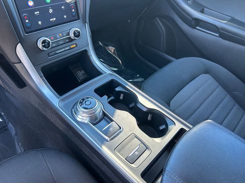 Used 2022 Ford Edge SE w/ Black Appearance Package image 35