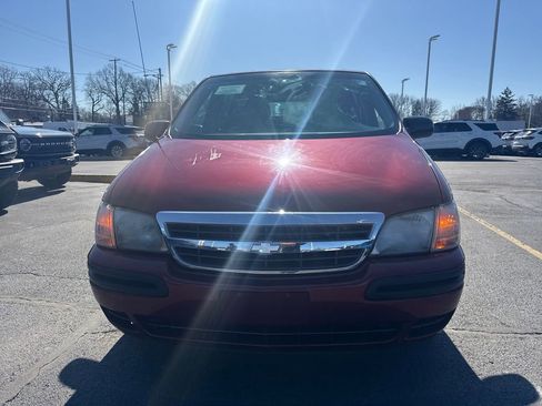 Used 2002 Chevrolet Venture LS image 3