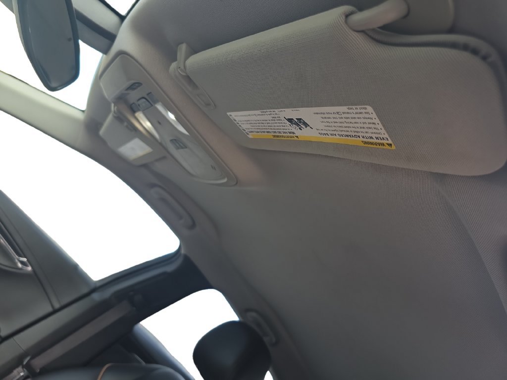 Used 2015 Chevrolet Impala LT FWD image 12