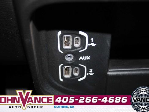 Used 2024 RAM 3500 Tradesman w/ Chrome Appearance Group image 41