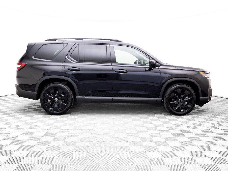 New 2026 Honda Pilot Black Edition image 7