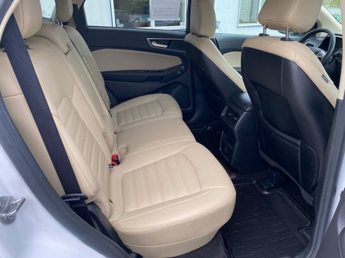 Used 2020 Ford Edge SEL AWD/4WD image 12