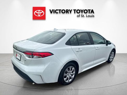 Used 2025 Toyota Corolla LE FWD image 3