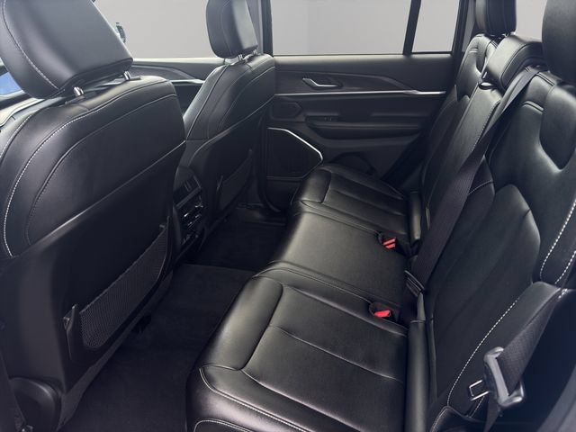Used 2023 Jeep Grand Cherokee 4WD 4xe image 16
