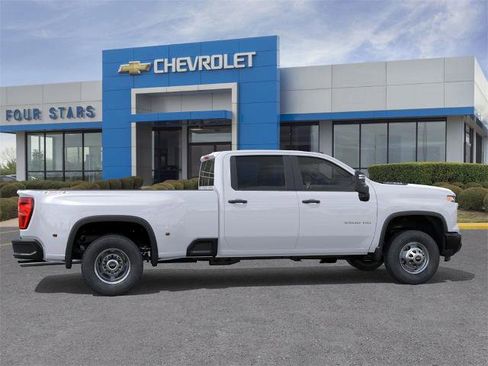 New 2026 Chevrolet Silverado 3500 W/T image 5