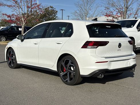 New 2026 Volkswagen GTI SE image 3