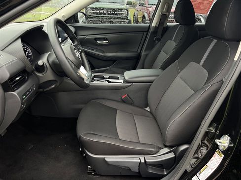 Certified 2025 Nissan Sentra SV image 20