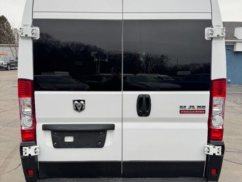 Used 2022 RAM ProMaster 2500 FWD image 9