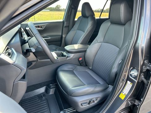 Used 2025 Toyota RAV4 XSE image 11