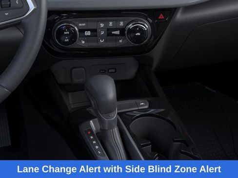 New 2026 Chevrolet Trax LT w/ Driver Confidence Package image 24